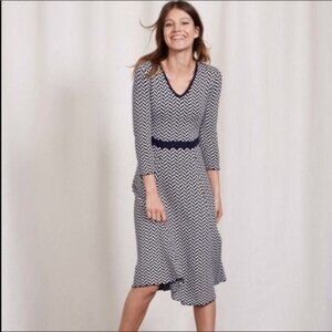 Boden Size 14L 14 L Lucinda Fit & Flare Knit Dress Black Gray Chevron 3/4 Sleeve